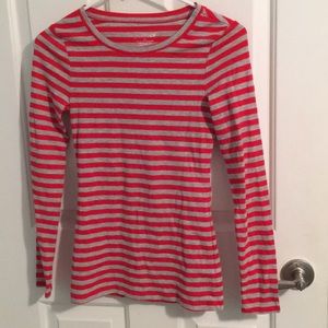 Old Navy T-shirt